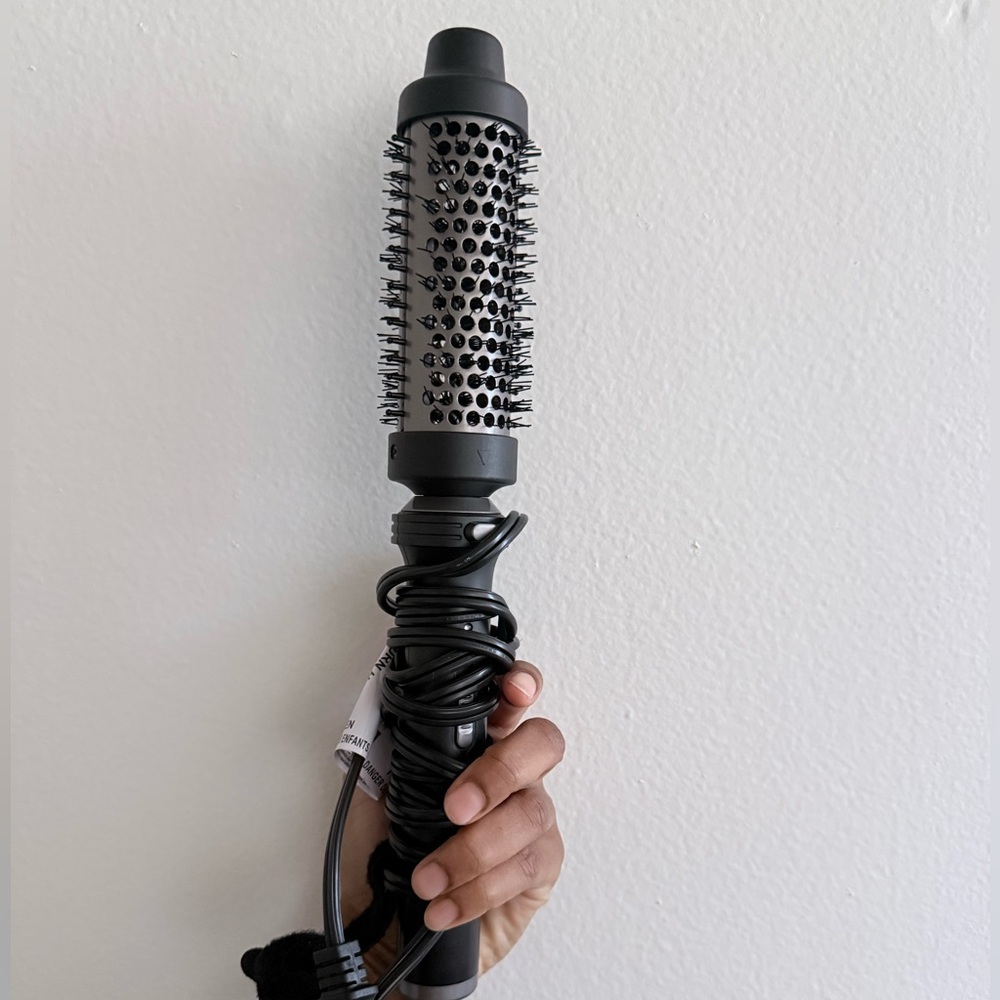 Black Hair Styling Brush with Pouch